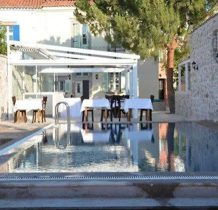 Cunda Poseidon * Ayvalı